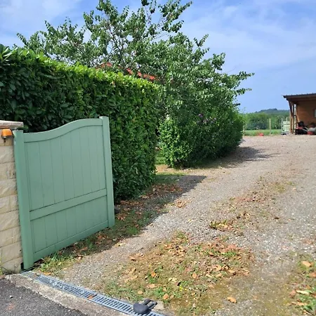 Maison Au Calme En Et Montagne Holiday home *